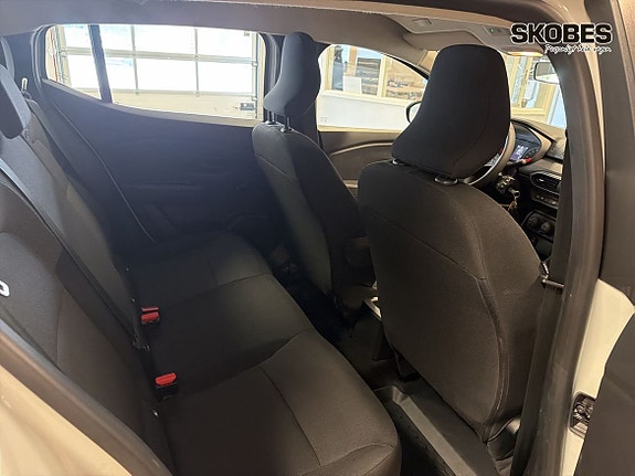 Dacia Sandero 9 of 16