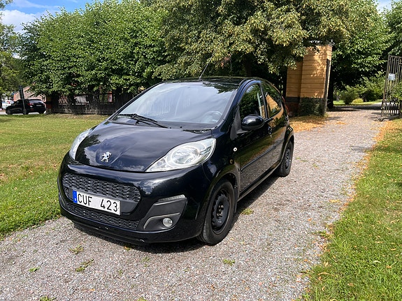 Peugeot 107 2 of 5