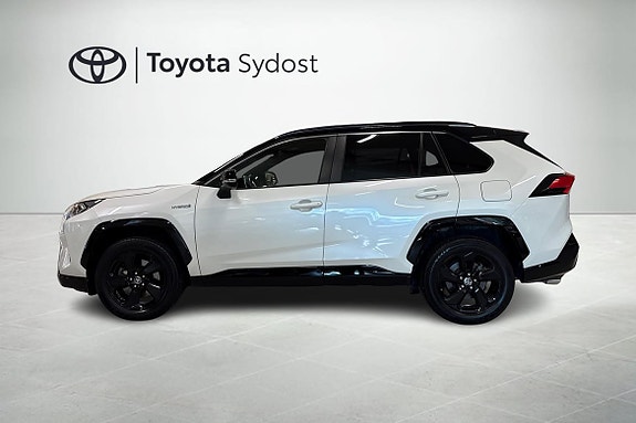 Toyota RAV4 3 of 5