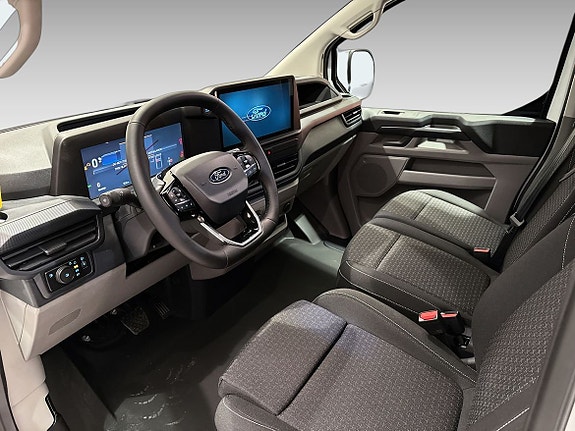 Ford Transit Custom 2 of 5