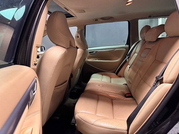 Volvo V70 6 of 9