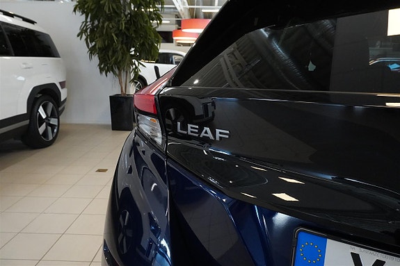 Nissan Leaf 7 of 21