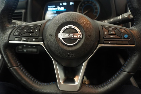 Nissan Leaf 13 of 16