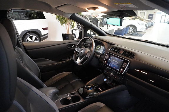 Nissan Leaf 21 of 21