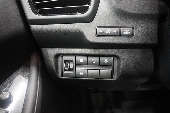 Nissan Leaf 14 of 16