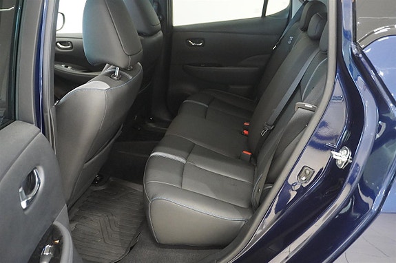 Nissan Leaf 7 of 16