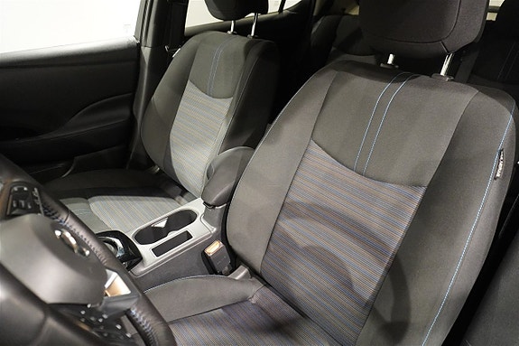Nissan Leaf 5 of 15