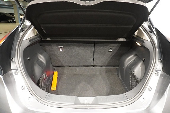 Nissan Leaf 7 of 15