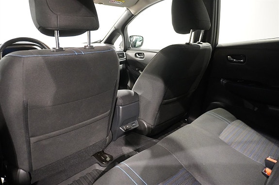 Nissan Leaf 11 of 15