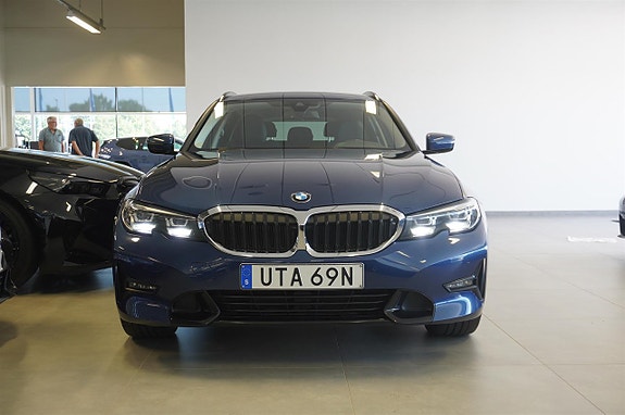 BMW 320d 2 of 30