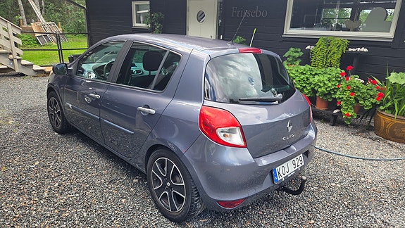 Renault Clio 2 of 5