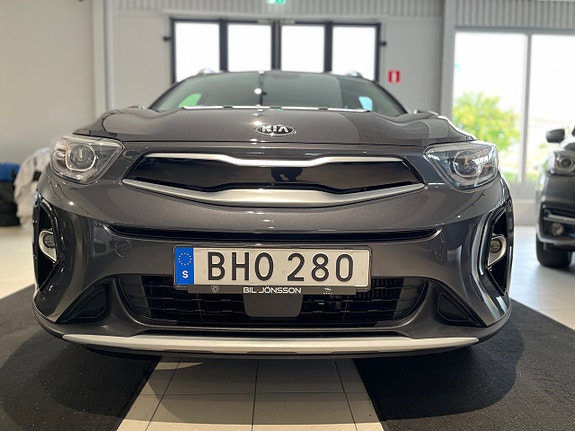 Kia Stonic 2 of 5