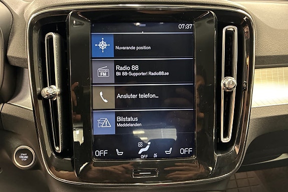 Volvo XC40 16 of 21