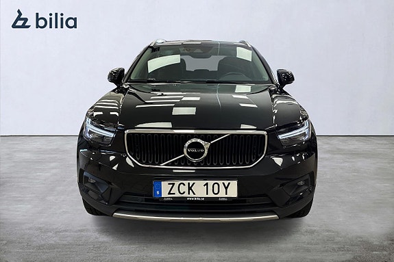Volvo XC40 4 of 21
