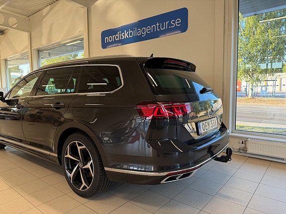 Volkswagen Passat 6 of 23