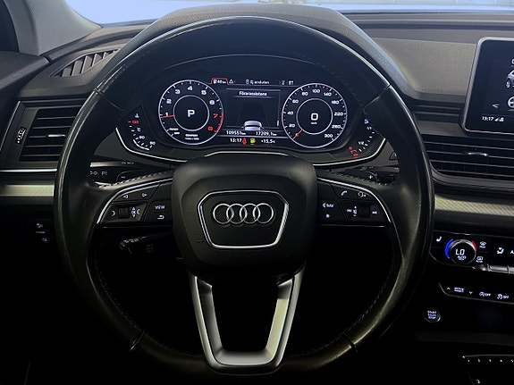 Audi Q5 9 of 17