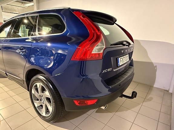 Volvo XC60 5 of 5