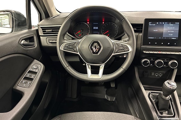 Renault Clio 11 of 21