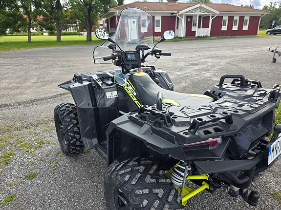 Polaris Sportsman XP 1000 S T3B 4 of 5