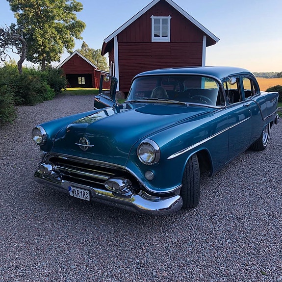 Oldsmobile 88 7 of 8