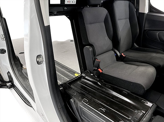 Opel Combo 21 of 24