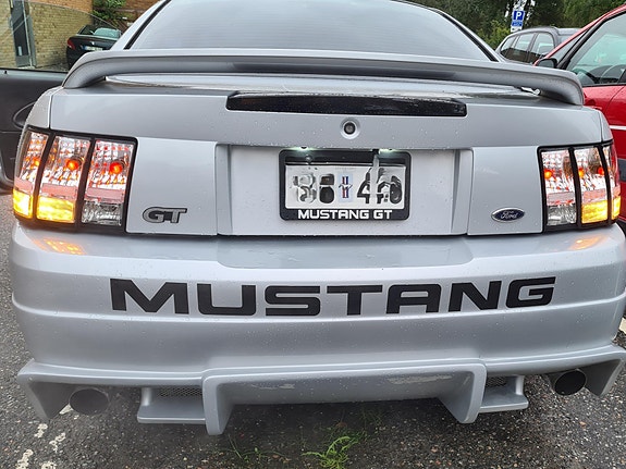 Ford Mustang 5 of 5