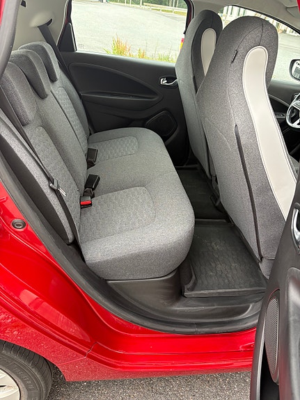 Renault Zoe 4 of 5