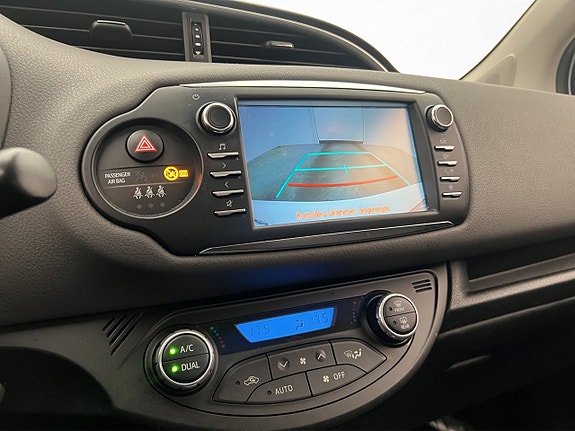 Toyota Yaris 18 of 26