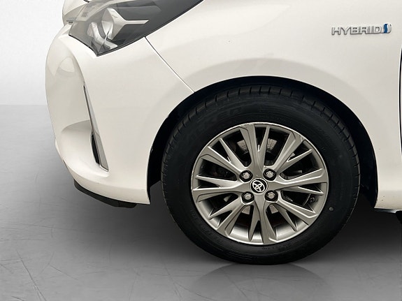 Toyota Yaris 23 of 26