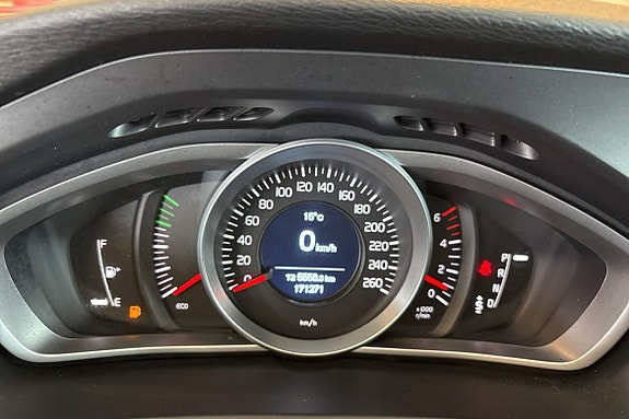 Volvo V40 Cross Country 19 of 20
