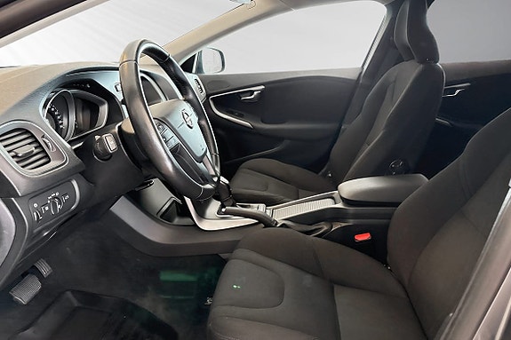 Volvo V40 Cross Country 7 of 20