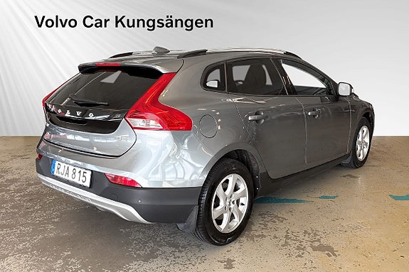 Volvo V40 Cross Country 5 of 5