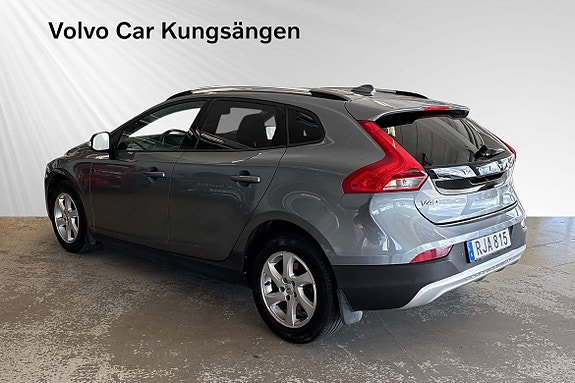 Volvo V40 Cross Country 4 of 5