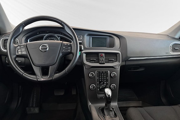 Volvo V40 Cross Country 9 of 20
