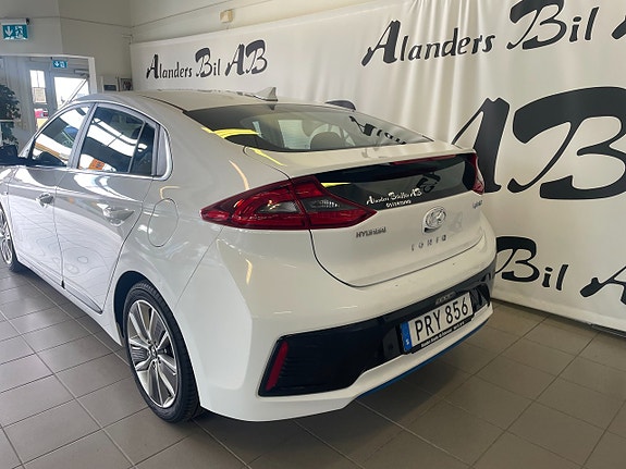 Hyundai IONIQ 3 of 5
