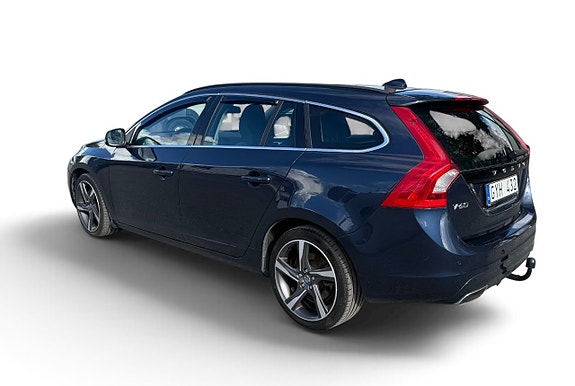Volvo V60 2 of 5