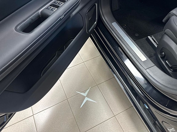 Polestar 4 14 of 14