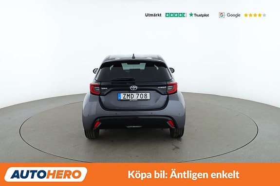 Toyota Yaris 4 of 30