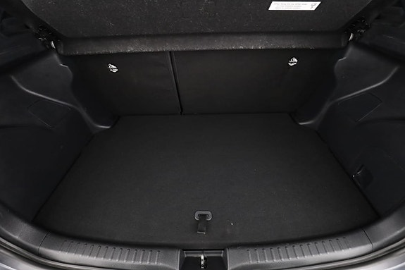 Toyota Yaris 18 of 30