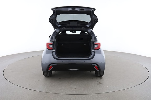 Toyota Yaris 17 of 30