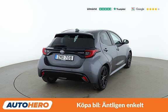 Toyota Yaris 6 of 30