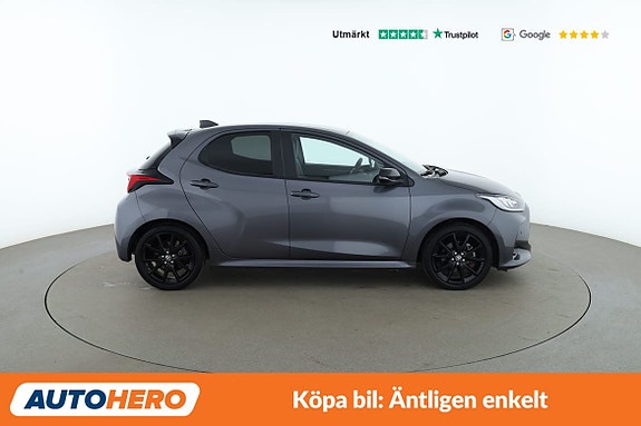 Toyota Yaris 7 of 30