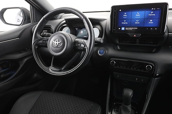 Toyota Yaris 14 of 30