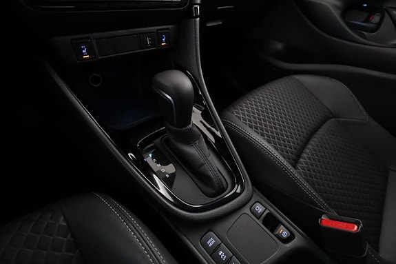 Toyota Yaris 25 of 30