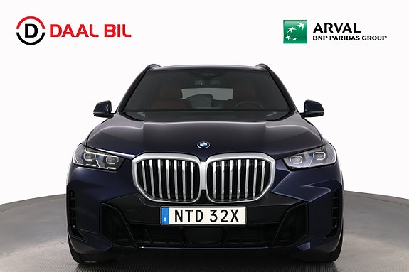 BMW X5 2 of 5