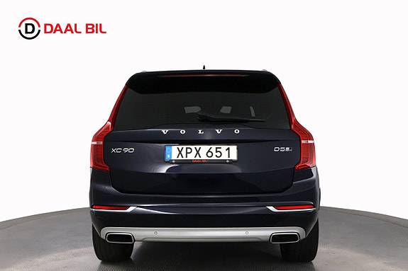 Volvo XC90 7 of 28