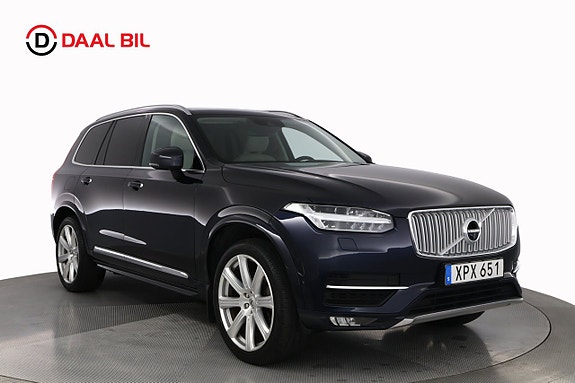 Volvo XC90 3 of 28