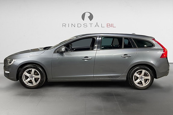 Volvo V60 4 of 5