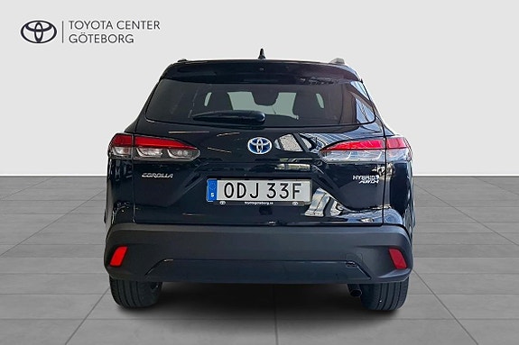Toyota Corolla Cross 6 of 13