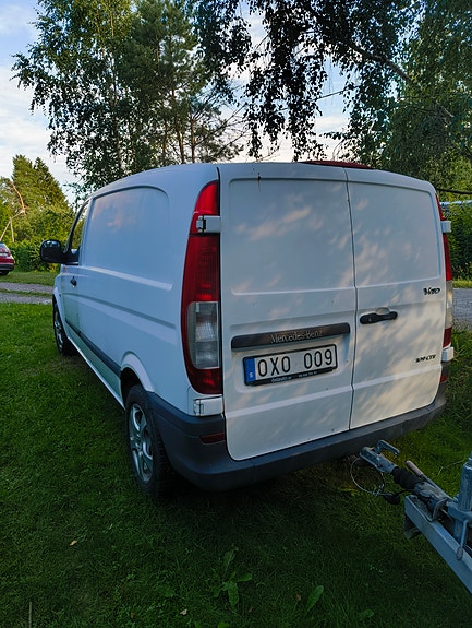 Mercedes-Benz Vito 109 2 of 3